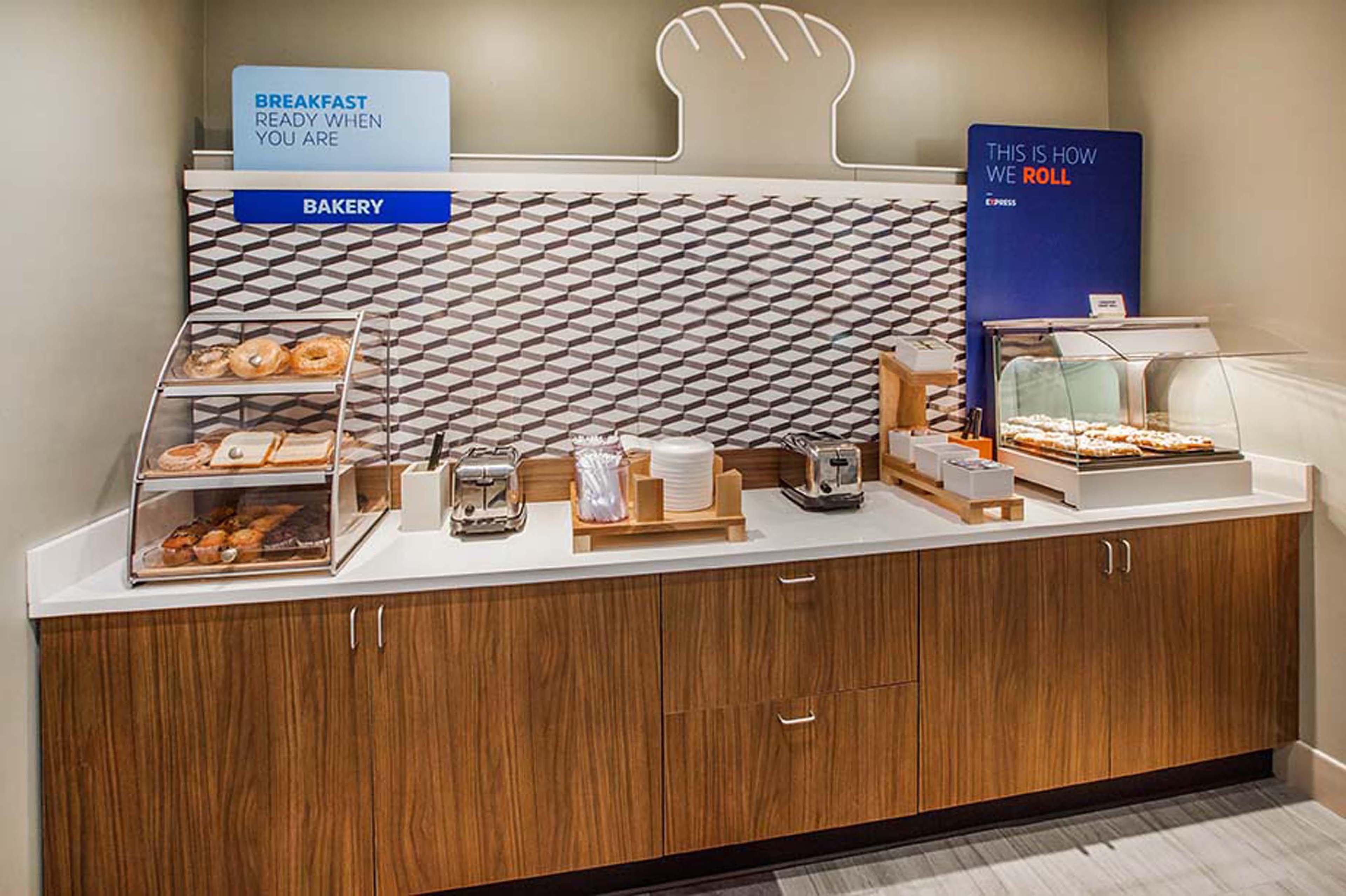 Holiday Inn Express Hotel & Suites Bainbridge By Ihg Exterior foto